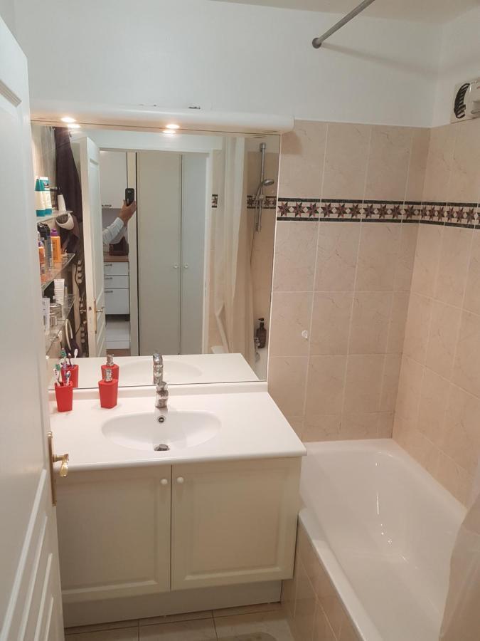 Cozy Room In Paris Ladefense Курбевуа Екстер'єр фото